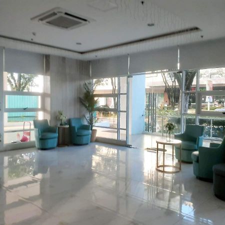 Delta Charlie Staycation Cdo Cagayan de Oro Esterno foto